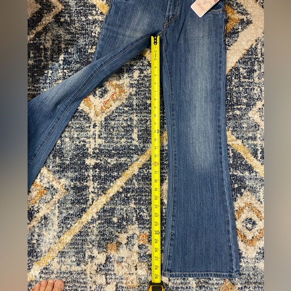 Girls bootcut Levi’s denim jeans - Picture 9 of 11